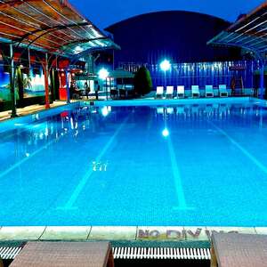 Dhanyentari Swimming Pool