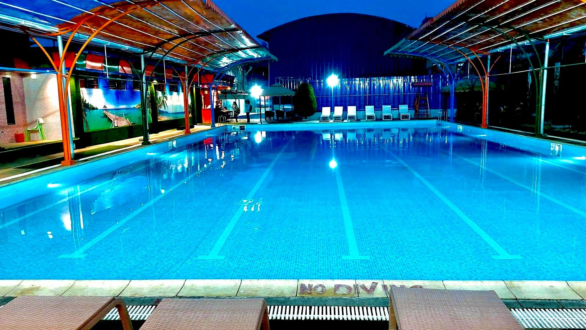 Dhanyentari Swimming Pool